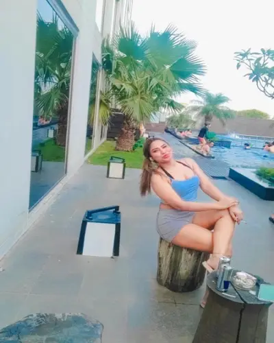 Escort Vanthali